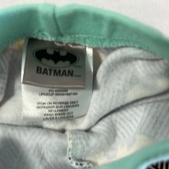 0-3M Supergirl and Batman shorts - Picture 6 of 7